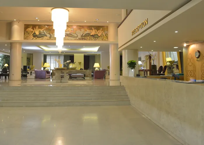Adams Beach Hotel & Spa (Adults Only)