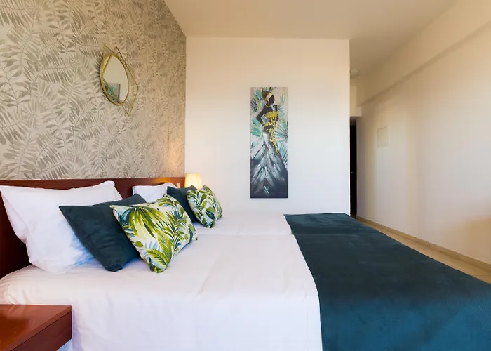 Cavo Zoe Seaside Hotel