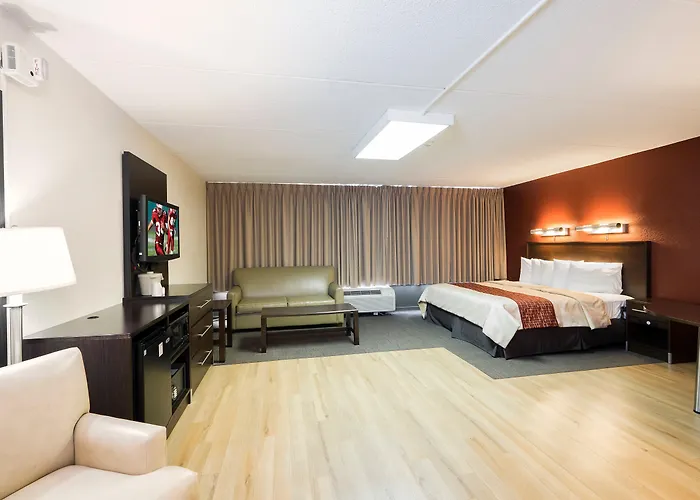 Red Roof Inn Plus+ Boston - Woburn/ Burlington