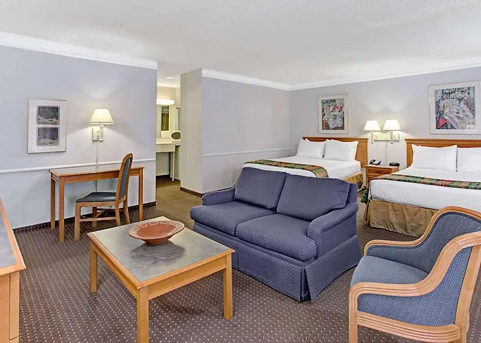 Days Inn By Wyndham Tucson City Center