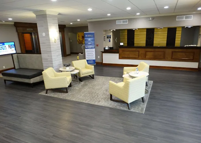Cottonwood Airport & Expo Hotel Louisville