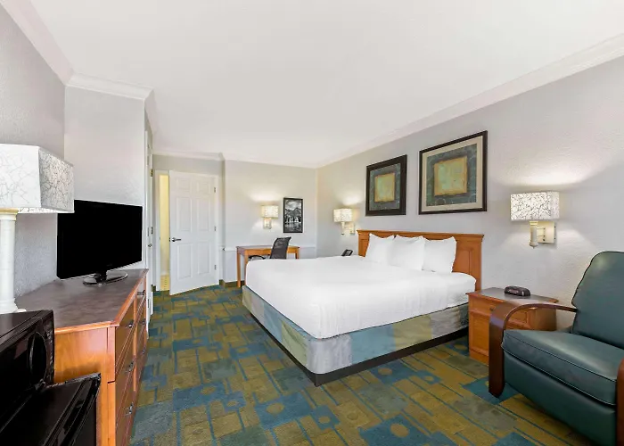 La Quinta Inn By Wyndham New Orleans Causeway