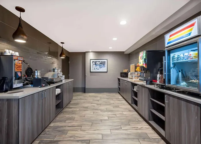 La Quinta By Wyndham Anchorage Airport