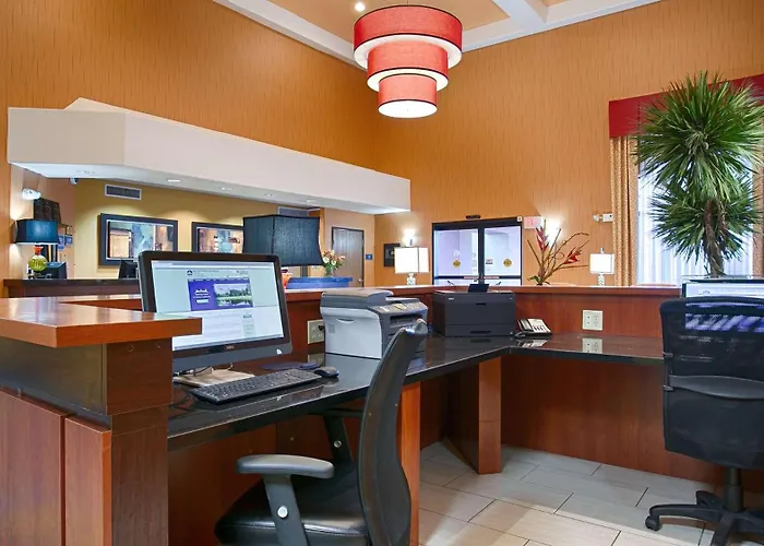 Best Western PLUS Fresno Inn