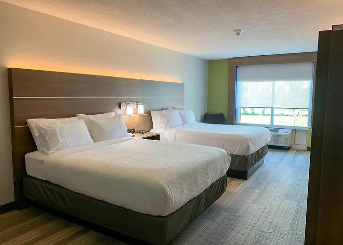 Holiday Inn Express & Suites Lexington Downtown Area-Keeneland By Ihg