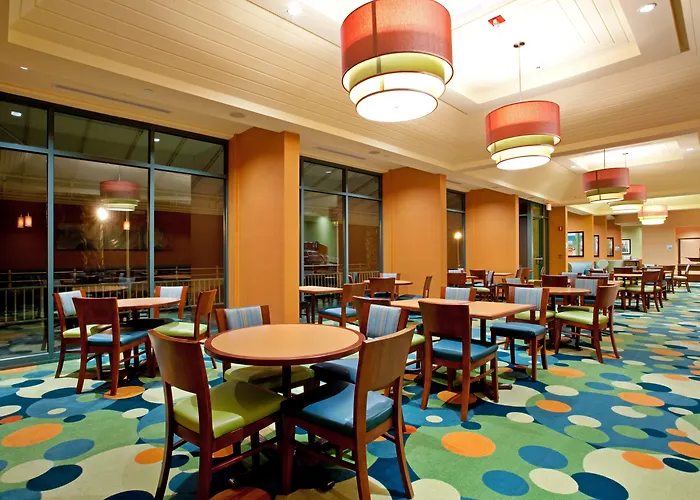 Holiday Inn Express & Suites Va Beach Oceanfront By Ihg