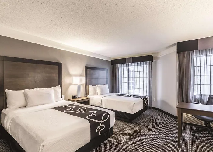 La Quinta Inn & Suites By Wyndham Austin Near The Domain