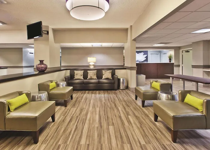 La Quinta Inn & Suites By Wyndham Charleston Riverview