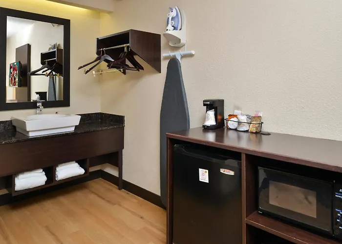 Red Roof Inn Plus+ Secaucus - Meadowlands