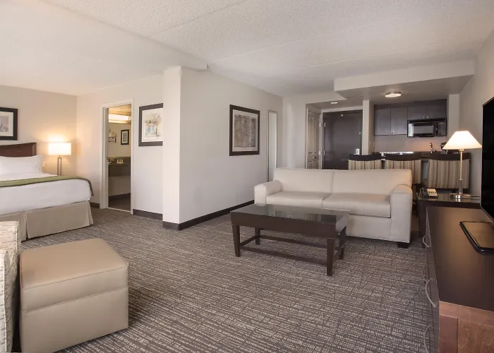 Holiday Inn & Suites Scottsdale North - Airpark By Ihg