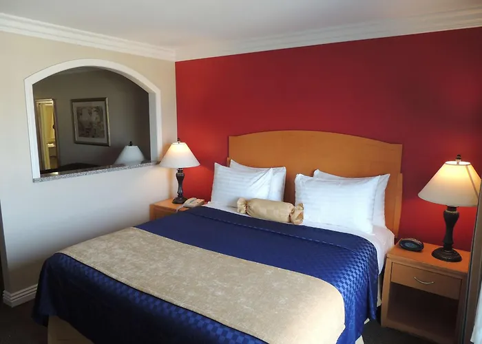 Placentia - Anaheim Orange County Hotel