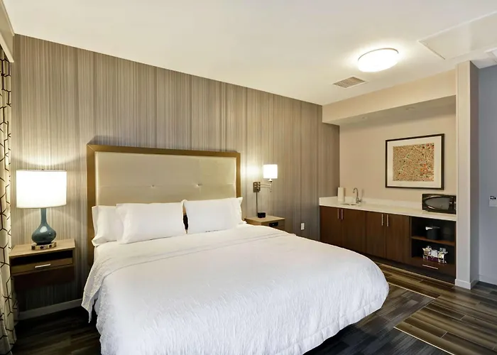 Hampton Inn&Suites Los Angeles Burbank Airport