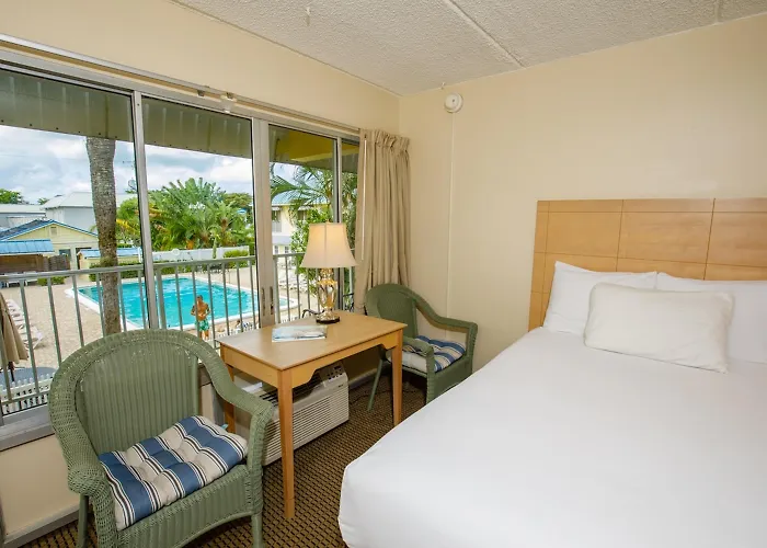 Naples Garden Inn
