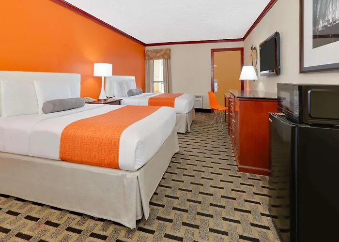 Howard Johnson By Wyndham San Marcos