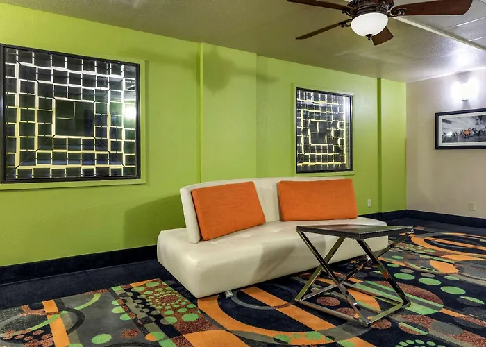 Comfort Inn & Suites Mansfield