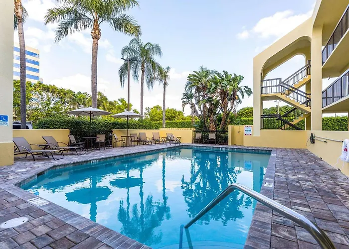 Quality Inn Palm Beach International Airport