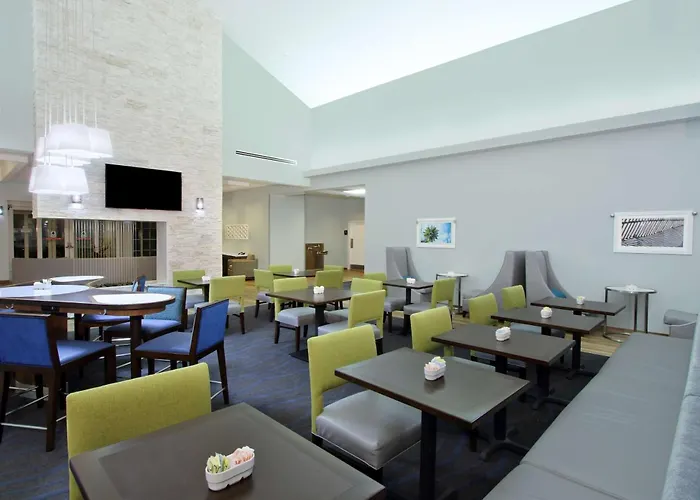Homewood Suites By Hilton Miami - Airport West