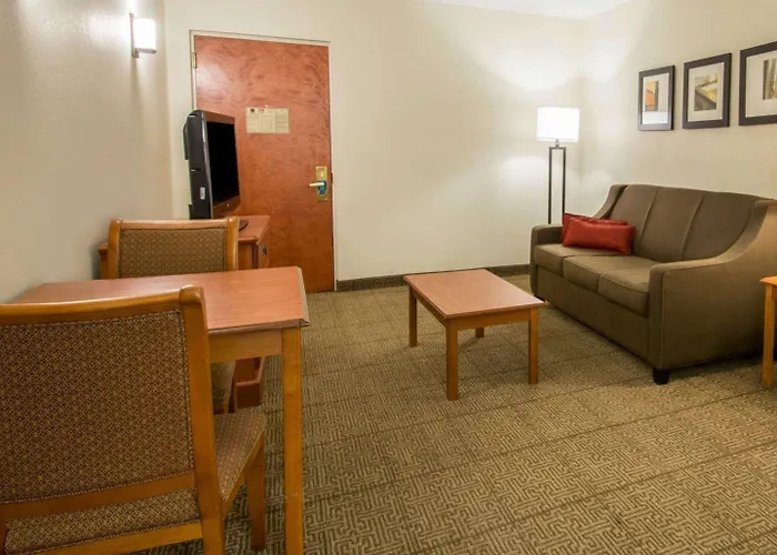 Comfort Suites Fort Pierce I-95