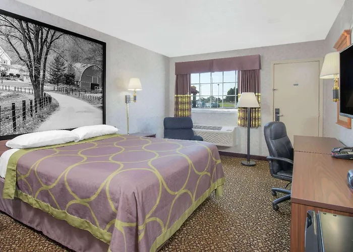 Super 8 By Wyndham Ashland