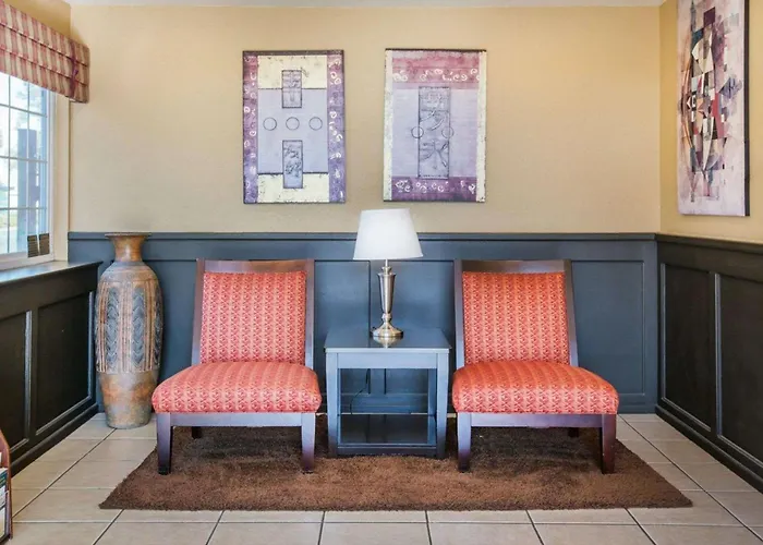 Econo Lodge Inn&Suites Lodi - Wine Country Area