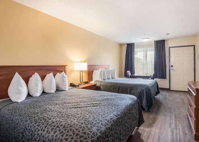 Econo Lodge Inn&Suites Lodi - Wine Country Area