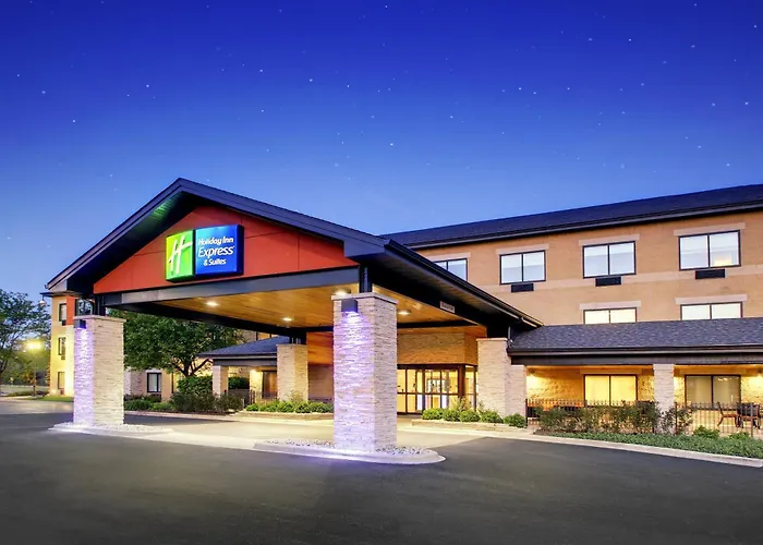 Holiday Inn Express & Suites Aurora - Naperville By Ihg