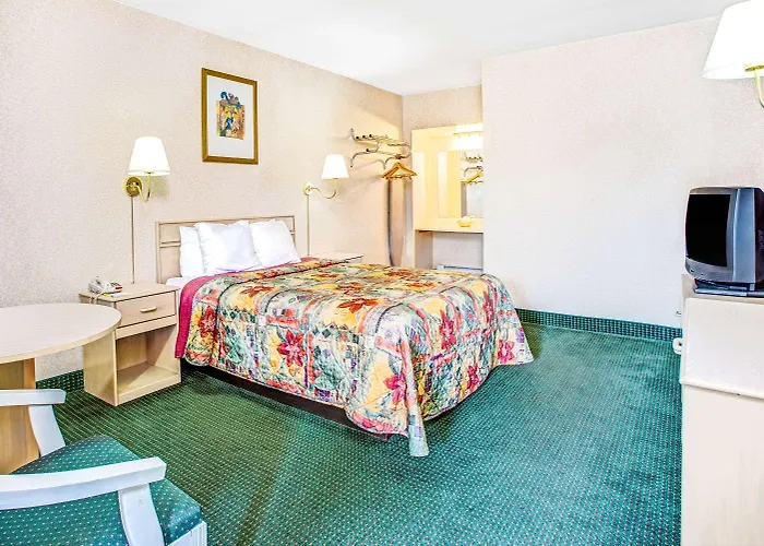 Days Inn By Wyndham Arlington/Washington Dc