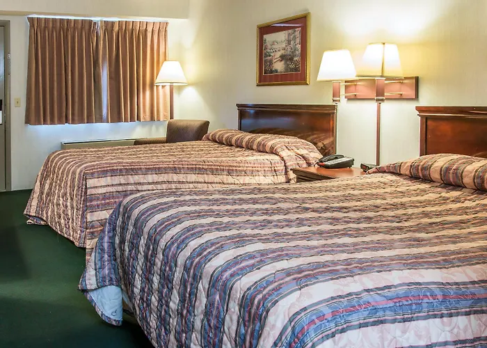 Super 8 By Wyndham Petoskey