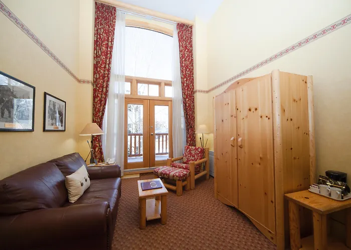 Brewster Mountain Lodge