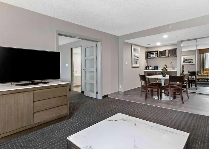 Best Western Premier Calgary Plaza Hotel & Conference Centre