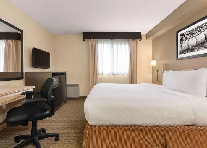 Travelodge Suites By Wyndham Moncton