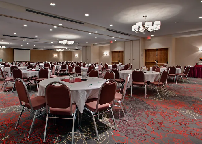 Allure Hotel & Conference Center