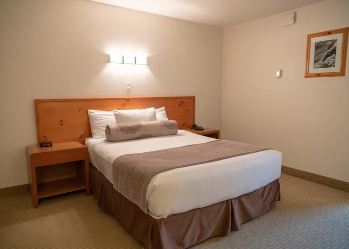 Rocky Mountain Ski Lodge