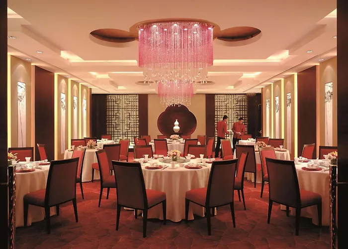 Makati Shangri-La, Manila