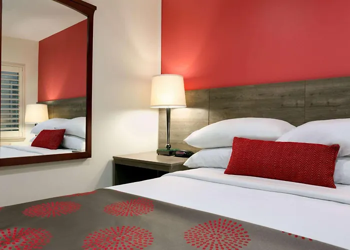 Ramada By Wyndham Oakland Downtown City Center