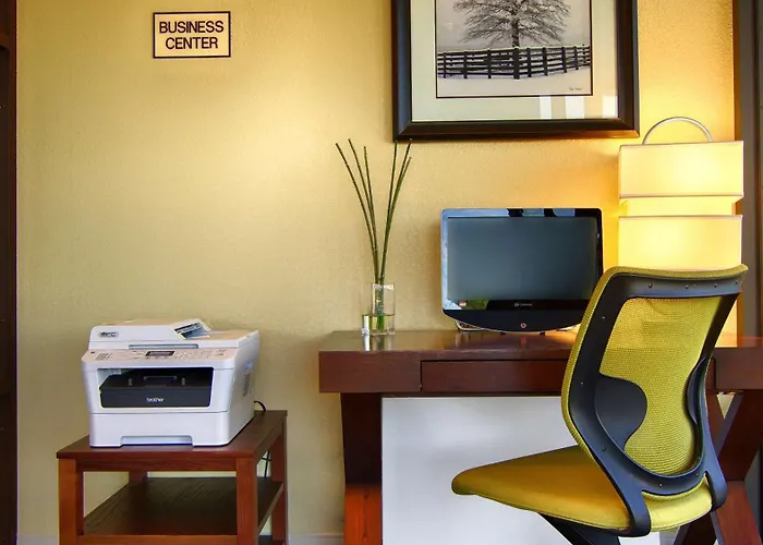 Best Western Cades Cove Inn