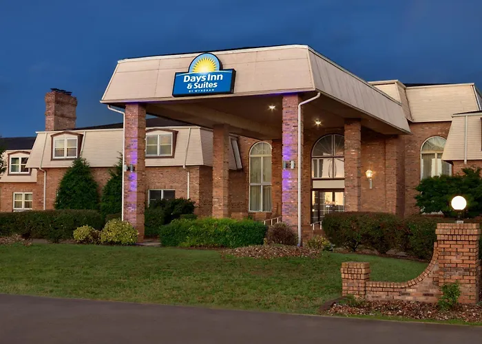 Days Inn And Suites By Wyndham Sikeston
