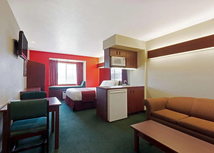 Microtel Inn & Suites By Wyndham Brandon