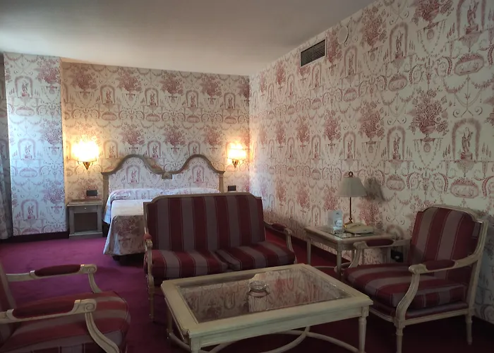 Hotel Ébora by Vivere Stays