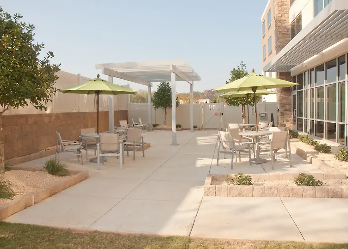Holiday Inn Express Hotel & Suites Decatur