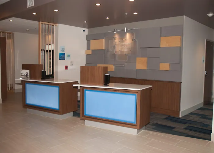 Holiday Inn Express Hotel & Suites Decatur