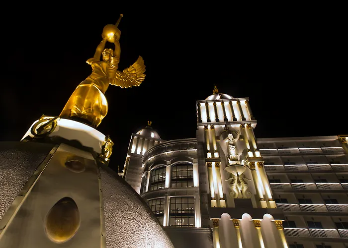 Oz Hotels Sui