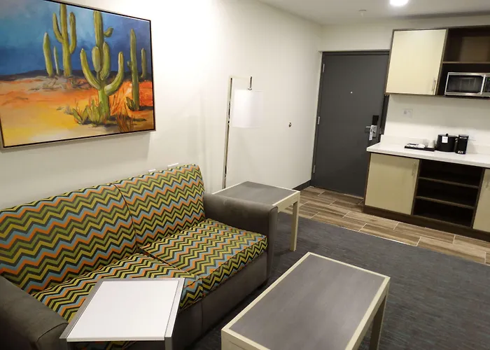 La Quinta Inn & Suites By Wyndham Tulsa Downtown - Route 66