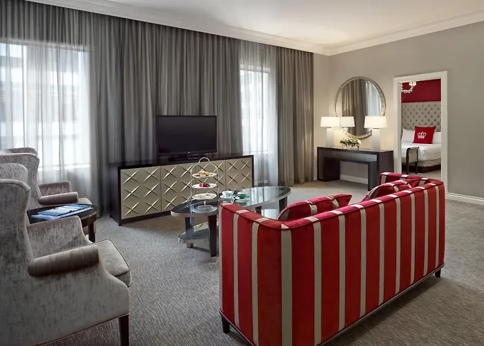 The Omni King Edward Hotel