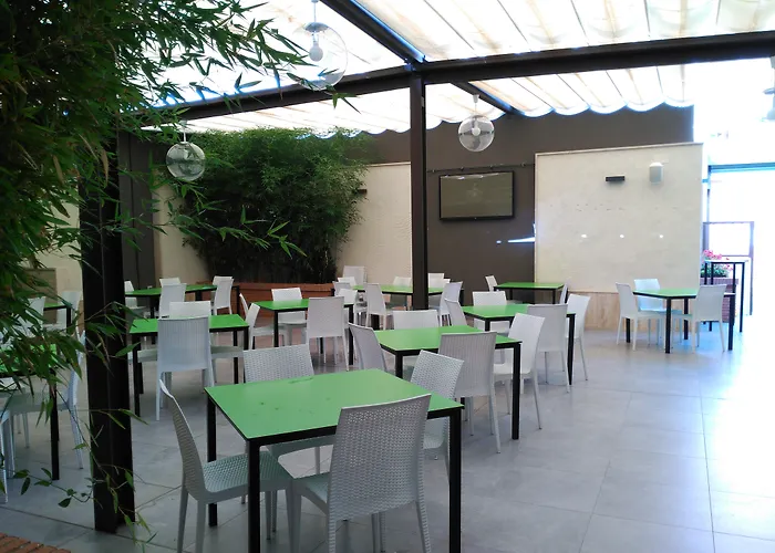 Hospedium Hotel Cañitas Maite Gastronómico