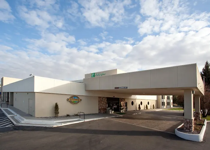 Ramada Plaza By Wyndham Sheridan Hotel & Convention Center