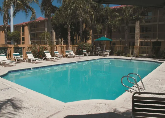 La Quinta Inn By Wyndham Bakersfield South