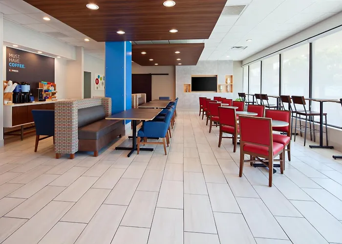 Holiday Inn Express Los Angeles Lax Airport By Ihg