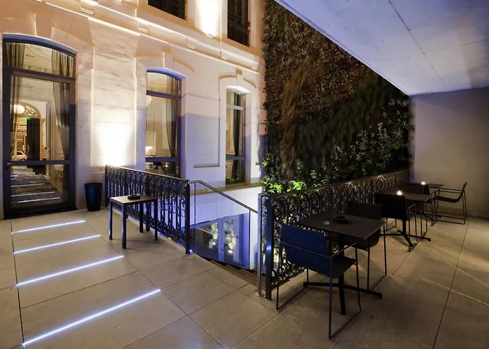 Hotel C2