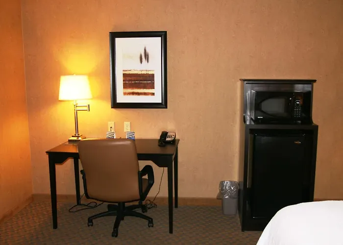Hampton Inn And Suites Barstow
